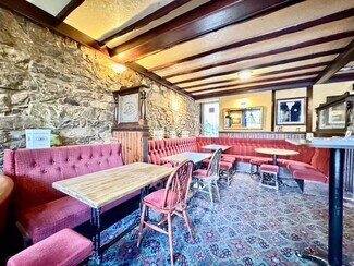 Plus de détails pour 37-39 Main Rd, Beith - Local commercial à vendre