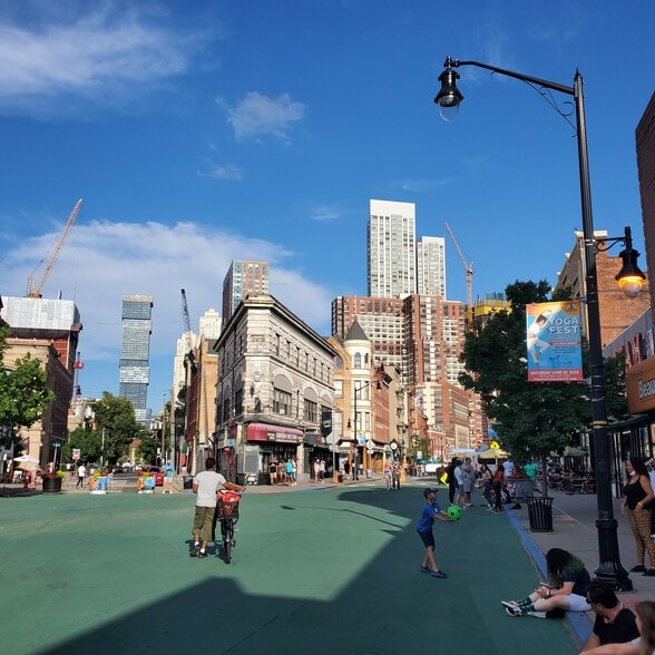 175-177 Newark Ave, Jersey City, NJ à louer - Photo de l’immeuble – Image 2 sur 2