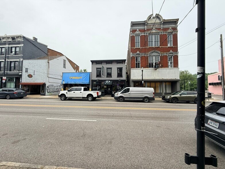4034 Hamilton Ave, Cincinnati, OH à vendre - Photo de l’immeuble – Image 3 sur 38