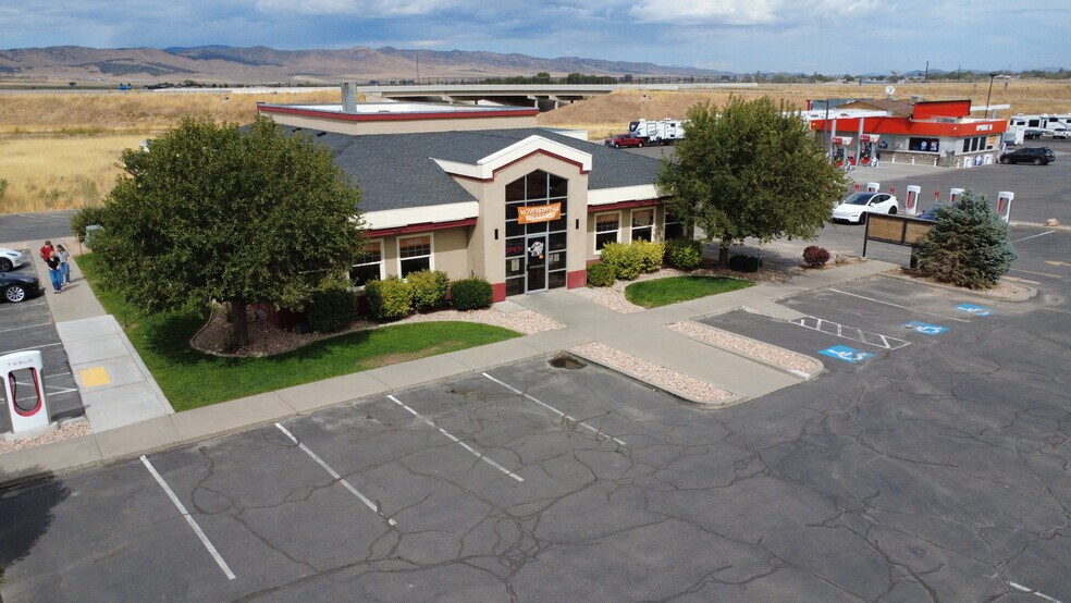 2100 S Main St, Nephi, UT à louer - Photo de l’immeuble – Image 3 sur 17