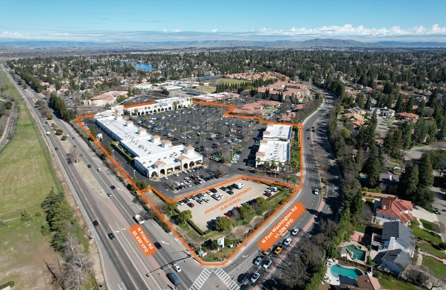 Riverview Shopping Center portefeuille de 6 biens à vendre sur LoopNet.fr - Photo de l’immeuble – Image 1 sur 14