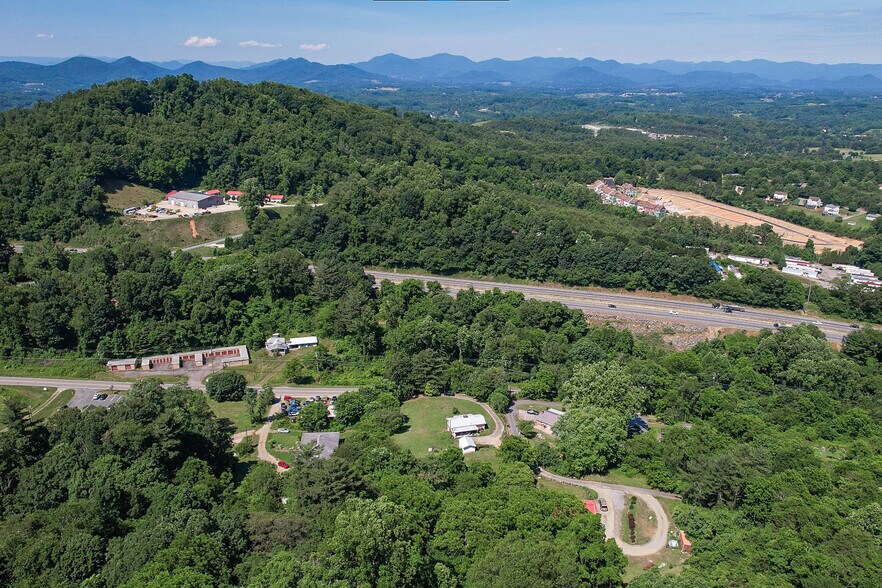 415 Weaverville Rd, Asheville, NC à vendre - Aérien – Image 3 sur 49