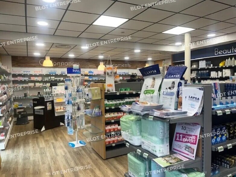Local commercial dans Vannes à vendre - Photo intérieure – Image 3 sur 8