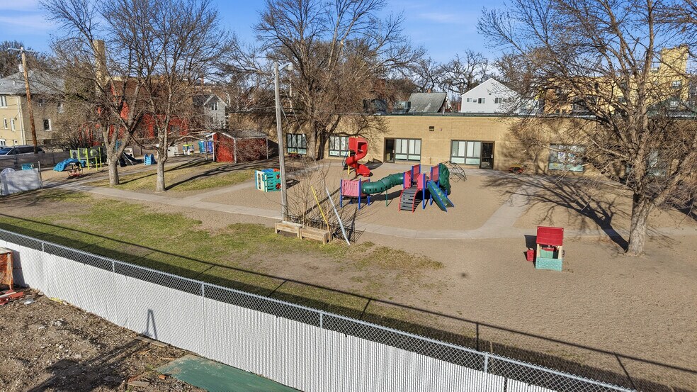 502 7th St N, Fargo, ND à louer - Photo de l’immeuble – Image 3 sur 16