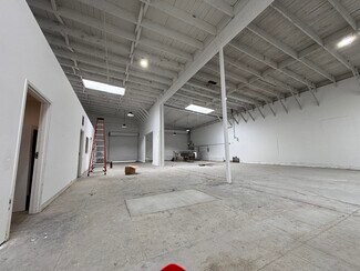 Plus de détails pour 1562-1566 Bancroft Ave, San Francisco, CA - Industriel/Logistique à louer