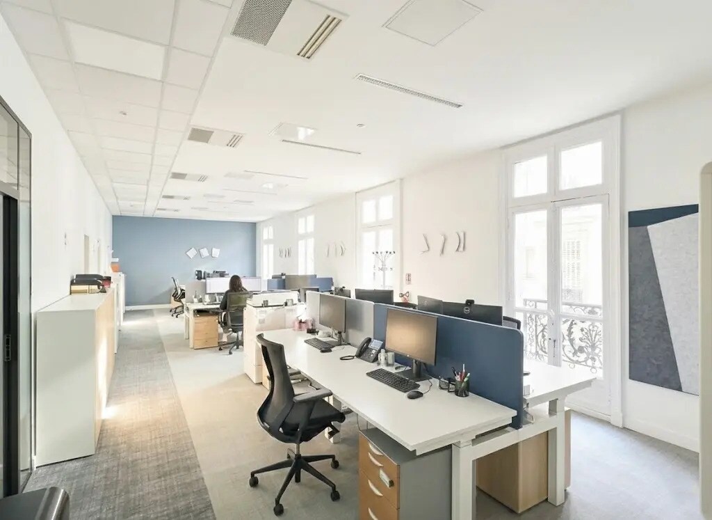 Bureau dans Paris à louer Photo de l’immeuble– Image 1 sur 13