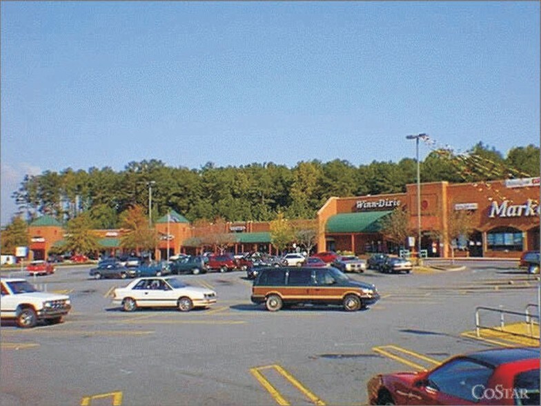 1200 Ernest W Barrett Pkwy NW, Kennesaw, GA à louer - Photo de l’immeuble – Image 2 sur 9