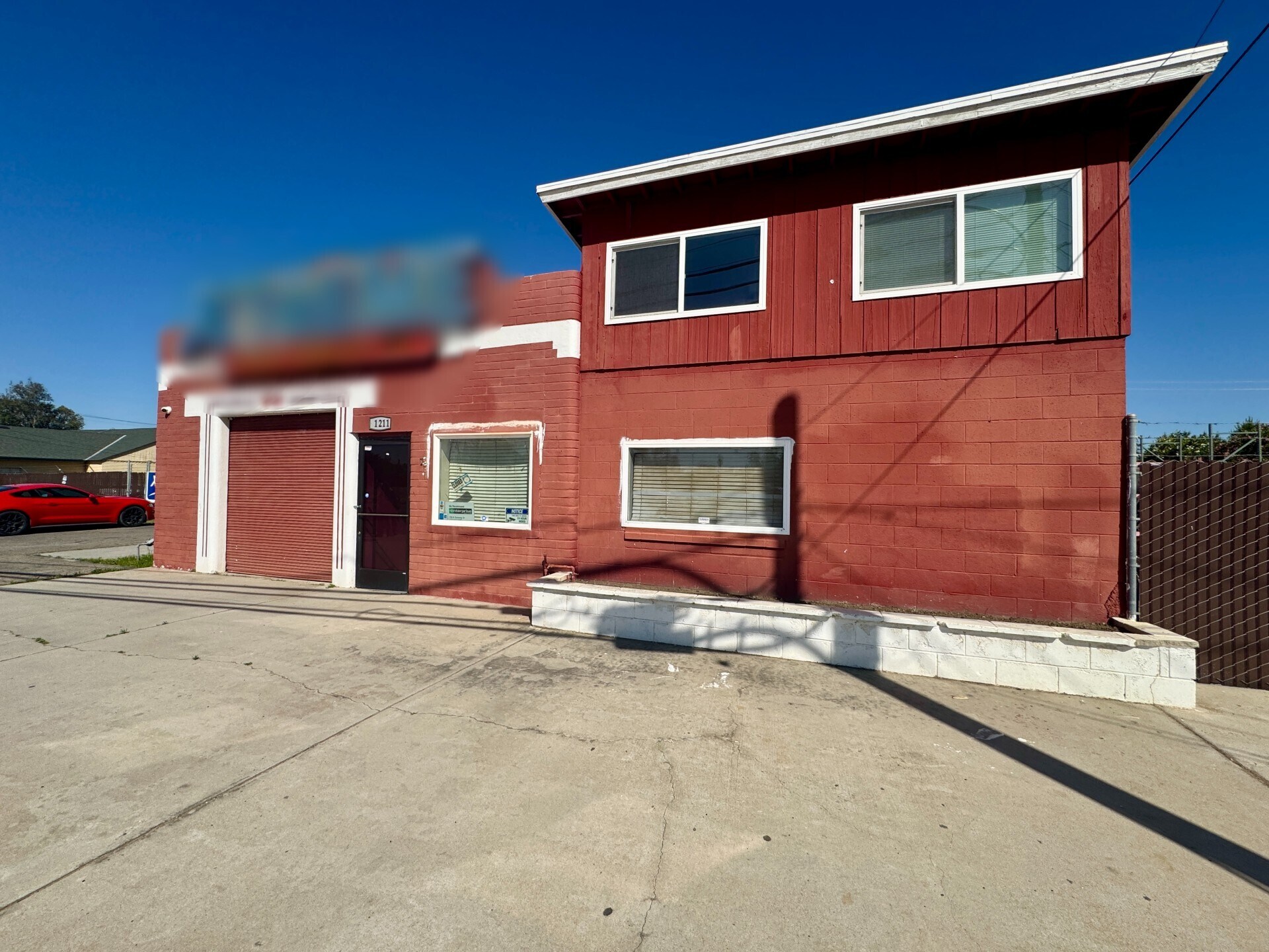1211 E Yosemite Ave, Madera, CA à vendre Photo de l’immeuble– Image 1 sur 29