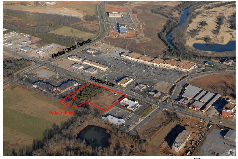 479 N Thompson Ln, Murfreesboro, TN à louer - Photo de l’immeuble – Image 2 sur 10