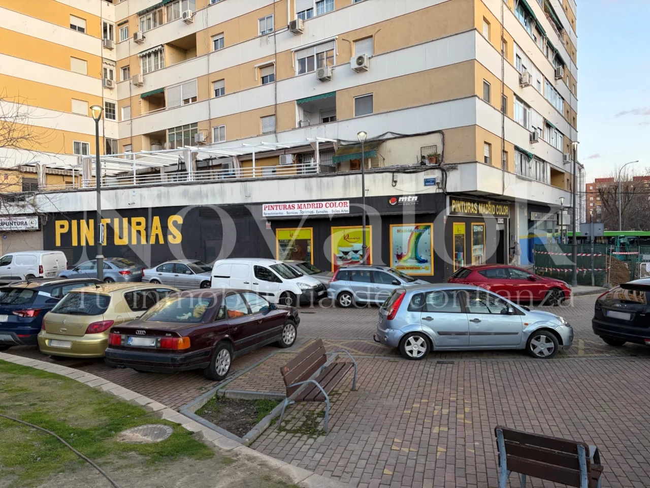 Local commercial dans Móstoles, Madrid à louer Photo intérieure– Image 1 sur 15