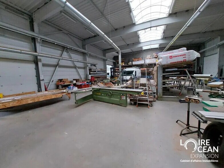Local d’activités dans Nantes à louer - Photo de l’immeuble – Image 1 sur 5
