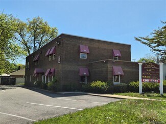 Plus de détails pour 121 W Oak St, Amityville, NY - Bureau à vendre