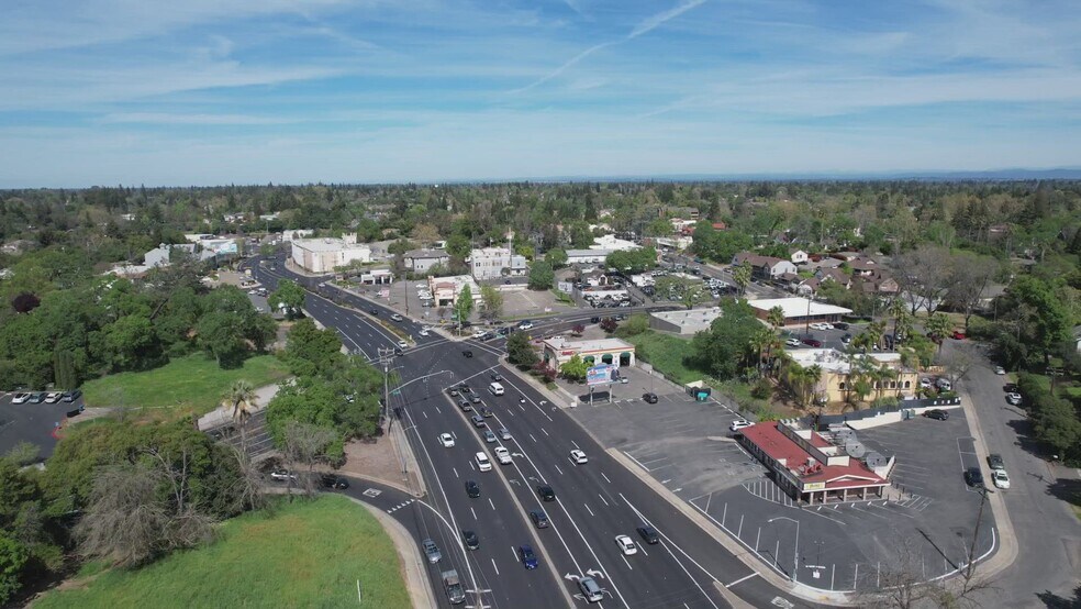 10011 Fair Oaks Blvd, Fair Oaks, CA à vendre - Vidéo sur l’annonce professionnelle – Image 2 sur 7