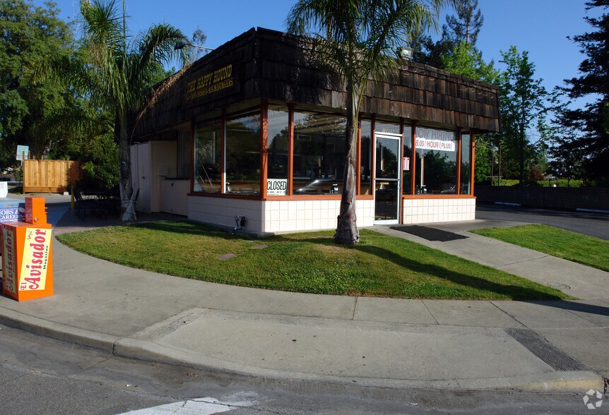 15899 Los Gatos Blvd, Los Gatos, CA à vendre - Photo de l’immeuble – Image 2 sur 2