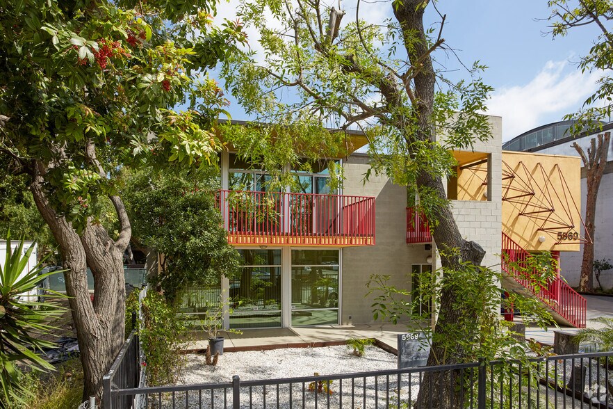 5969 Washington Blvd, Culver City, CA à louer - Photo de l’immeuble – Image 2 sur 26