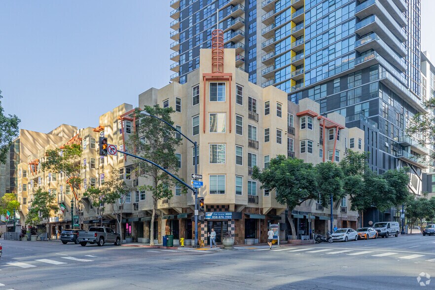 566 Ash St, San Diego, CA à vendre - Photo principale – Image 1 sur 8