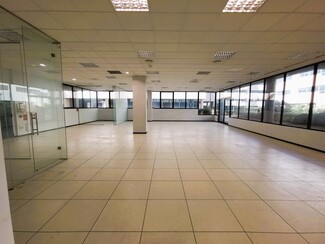 Plus de détails pour Calle Casas Miravete, 22 - 24, Madrid - Local commercial à louer