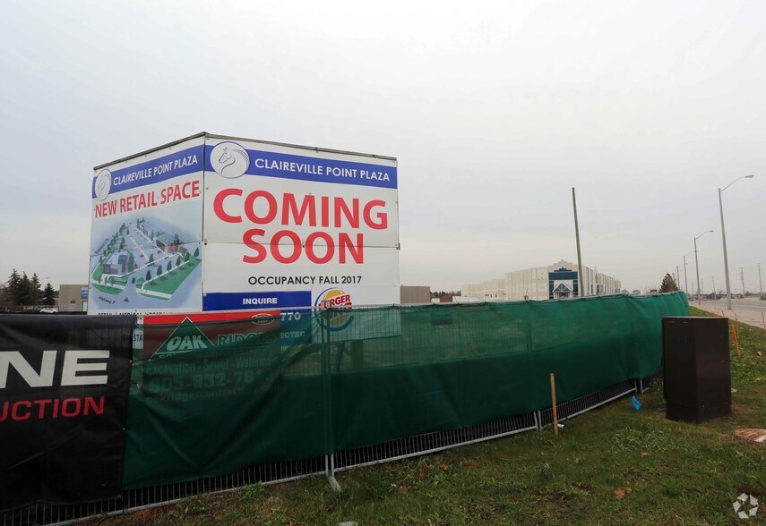 10 Beaumaris Dr, Brampton, ON à louer - Photo de l’immeuble – Image 3 sur 12