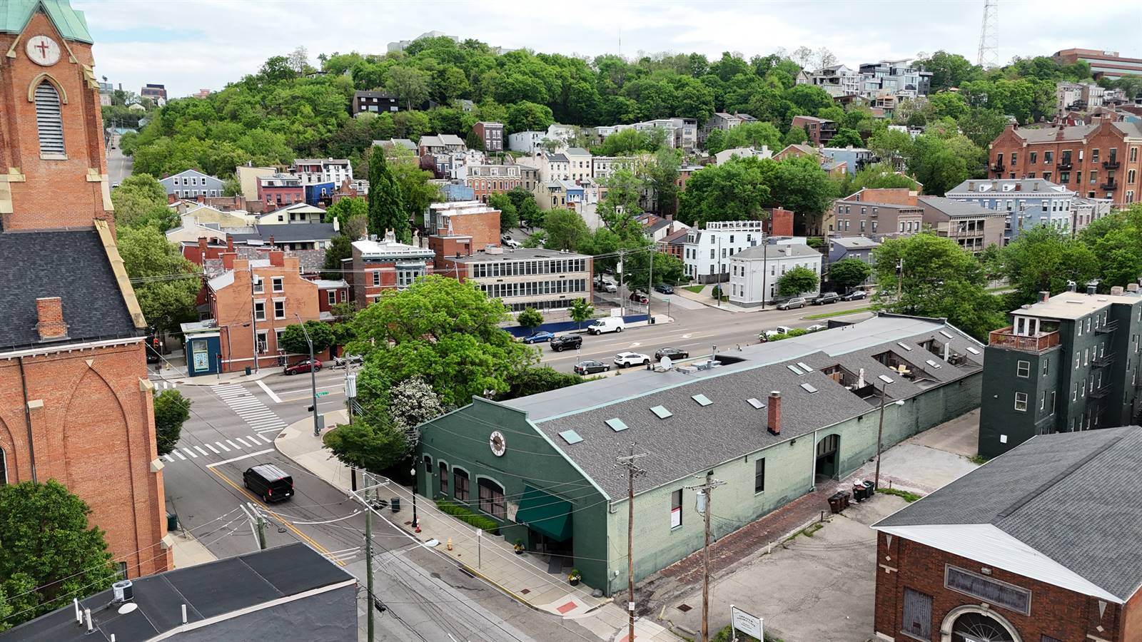 1420 Sycamore St, Cincinnati, OH à vendre Aérien– Image 1 sur 42