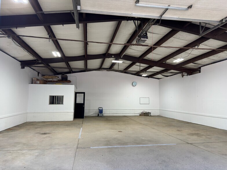 755 Route 30, Imperial, PA à louer - Photo principale – Image 1 sur 4