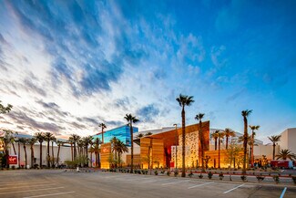 Plus de détails pour 4455 Paradise Rd, Las Vegas, NV - Local commercial à louer
