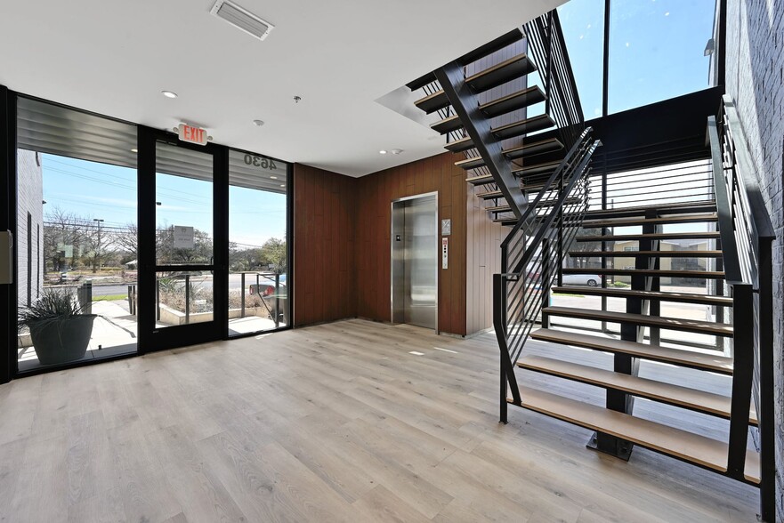 4630 Westgate Blvd, Austin, TX à louer - Photo de l’immeuble – Image 1 sur 4