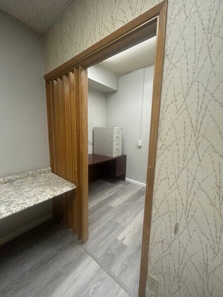 2511 Logan St, Selma, CA à louer - Photo de l’immeuble – Image 2 sur 9