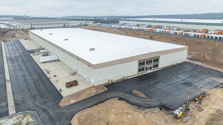 Plus de détails pour 620 Oak Ridge Rd, Hazle Township, PA - Industriel/Logistique à louer