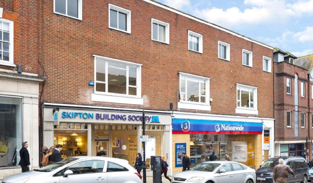 32 High St, Guildford à louer Photo principale– Image 1 sur 2