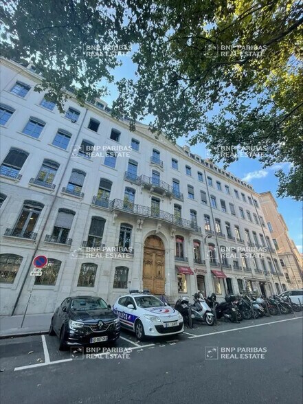 Bureau dans Lyon à louer - Photo de l’immeuble – Image 1 sur 11