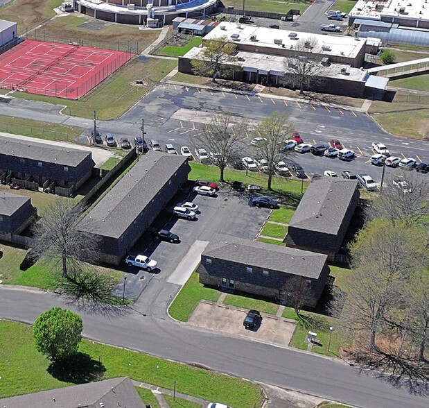 131 Commercial Dr, Stuttgart, AR à vendre - Photo principale – Image 1 sur 4