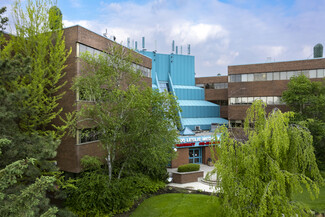 Plus de détails pour 4800 Leslie St, Toronto, ON - Médical à louer