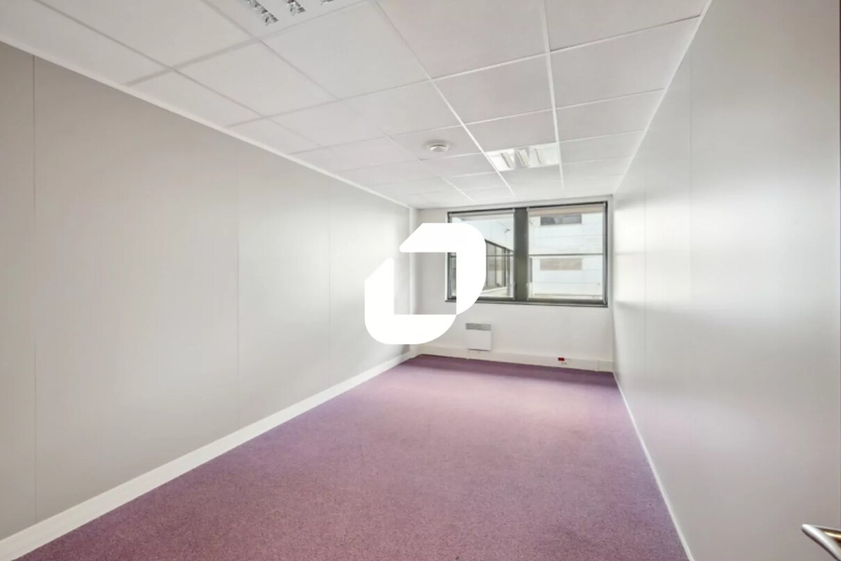 Bureau dans Bruyères-le-Châtel à louer Photo intérieure– Image 1 sur 4