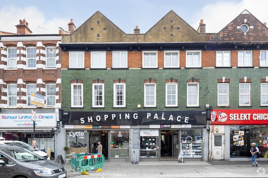 345 North End Rd, Londres à louer - Photo de l’immeuble – Image 1 sur 9