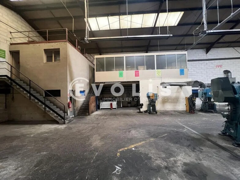 Local d'activités dans Vaujours à vendre - Photo intérieure – Image 3 sur 7