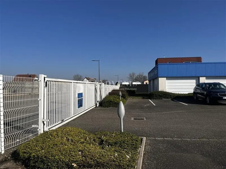 Local d'activités dans Ernolsheim-Bruche à vendre - Photo de l’immeuble – Image 2 sur 8