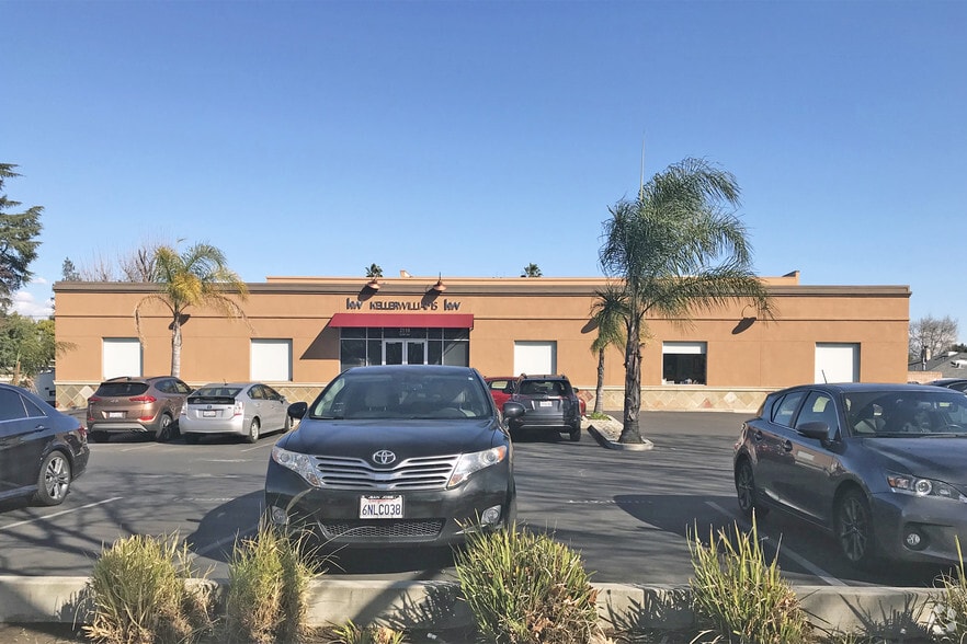 2110 S Bascom Ave, Campbell, CA à louer - Photo principale – Image 1 sur 6