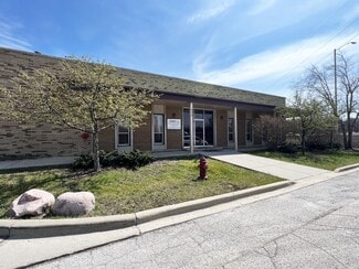 Plus de détails pour 539 W Algonquin Rd, Arlington Heights, IL - Industriel/Logistique à vendre
