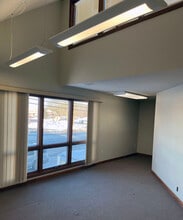 101 Franklin St, Westerly, RI à louer Photo intérieure– Image 2 sur 14