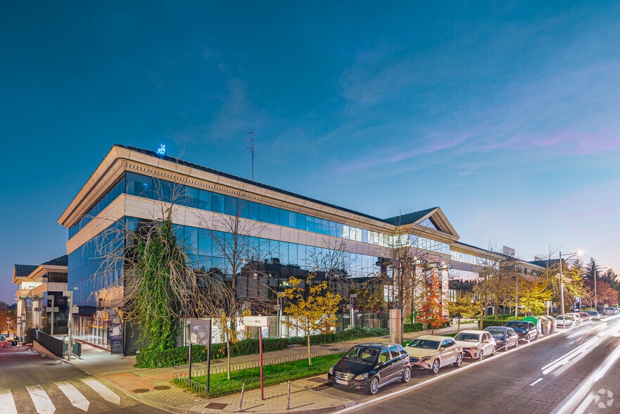Avenida de Europa, 26, Pozuelo de Alarcón, Madrid à louer - Photo de l’immeuble – Image 1 sur 27