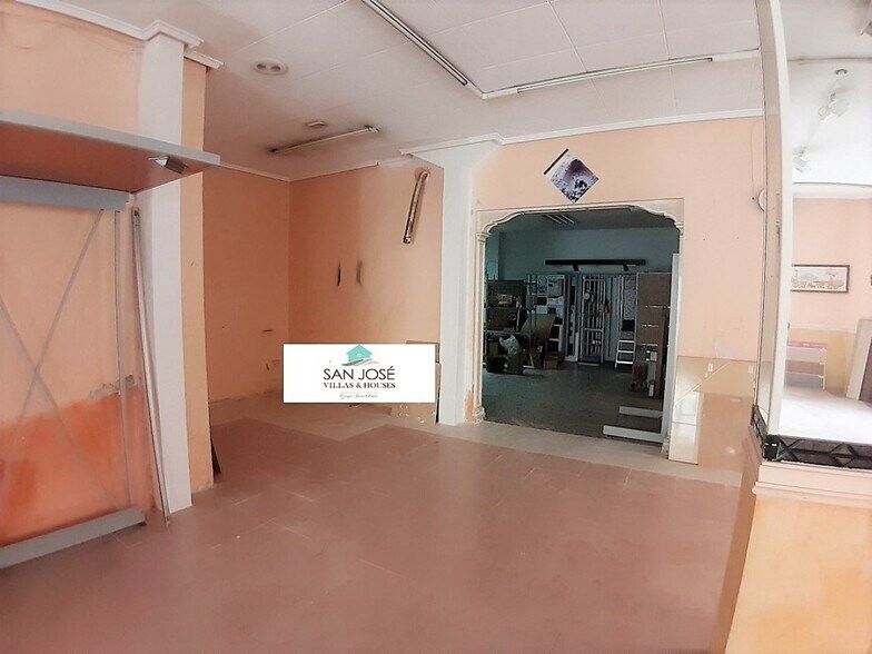 Local commercial dans Novelda, Alicante à vendre - Photo de l’immeuble – Image 2 sur 10