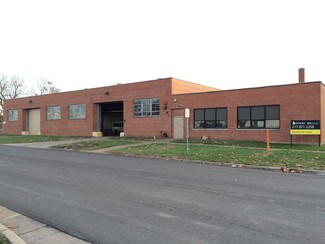 Plus de détails pour 1800 E Adams St, Springfield, IL - Local d'activités à louer