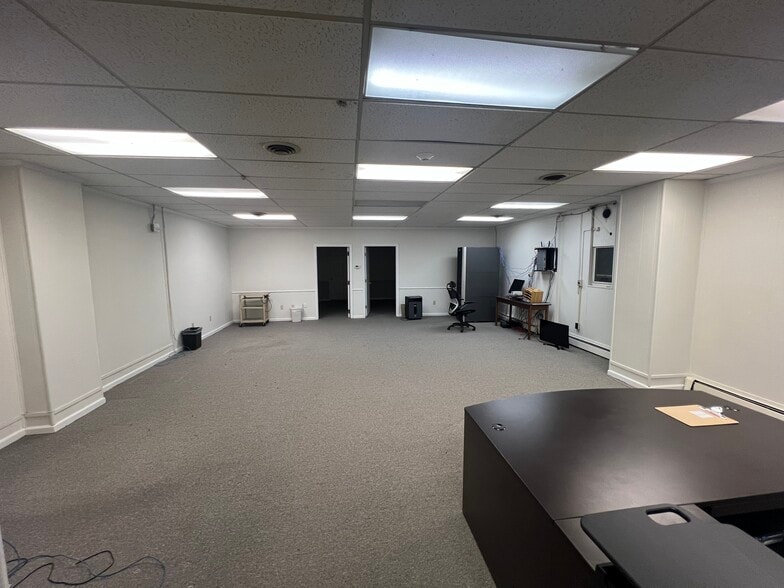 4900 Ondura Dr, Fredericksburg, VA à vendre - Photo intérieure – Image 2 sur 15