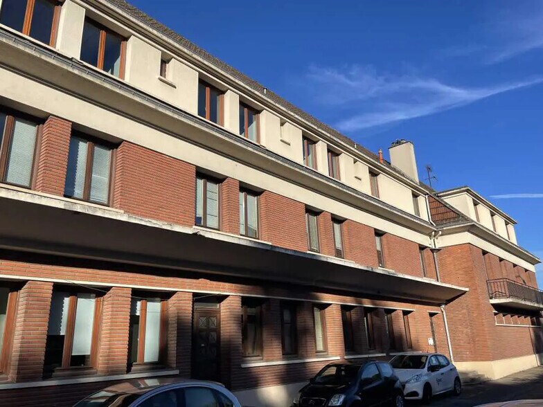 Bureau dans Rouen à louer - Photo de l’immeuble – Image 2 sur 12