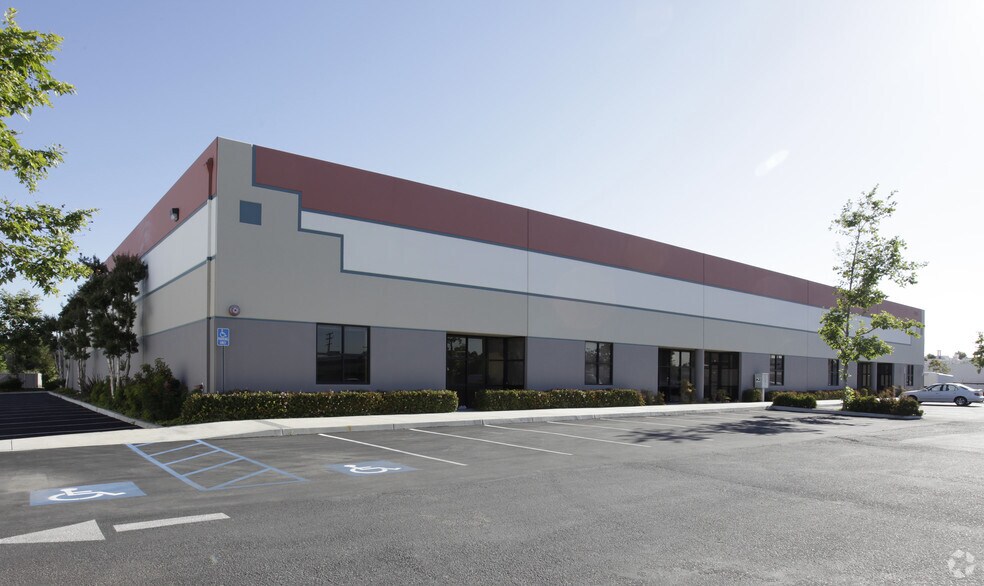 8475 Artesia Blvd, Buena Park, CA à louer - Photo de l’immeuble – Image 2 sur 2
