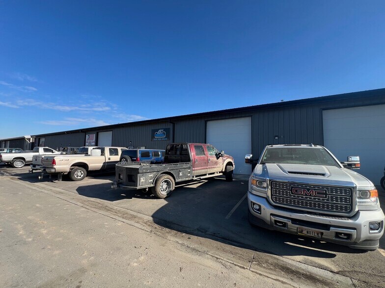 4012 E Linden St, Caldwell, ID à louer - Photo de l’immeuble – Image 3 sur 5