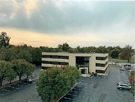 1020 Woodman Dr, Dayton, OH à louer - Photo de l’immeuble – Image 3 sur 20