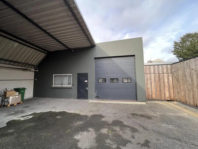 Plus de détails pour Industriel/Logistique à vendre