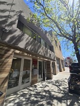 2409-2411 41st Ave, Long Island City, NY à louer Photo de l’immeuble– Image 2 sur 14