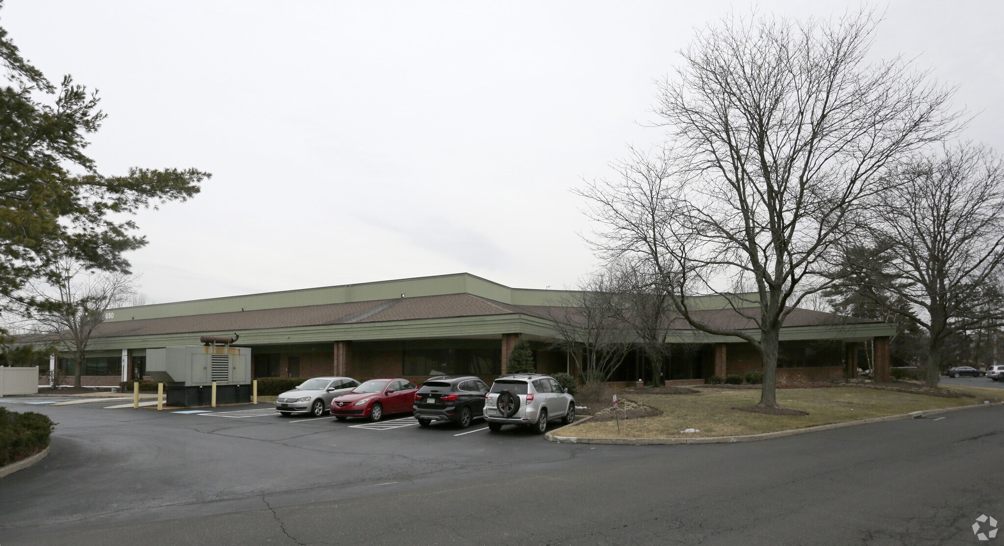 650 Dresher Rd, Horsham Township, PA à louer Photo principale– Image 1 sur 5